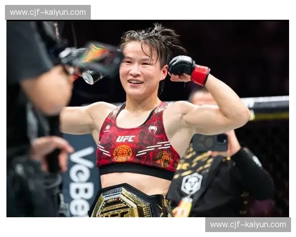 众神之战:当“大肚佛”降临八角笼,UFC传奇史诗能否在此改写? 众神之战:当“大肚佛”降临八角笼,UFC传奇史诗能否在此改写?